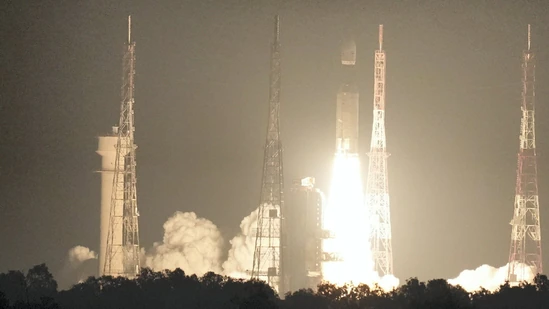 इसरो के सबसे भारी रॉकेट मिशन पर सबसे पहले, पीएम, अन्य ने आत्मनिर्भरता की जय-जयकार की October 5, 2026