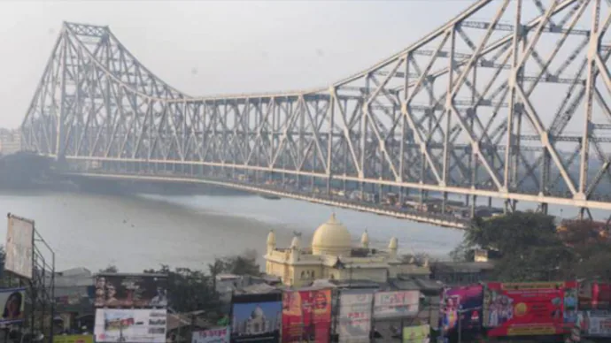 बारिश के बीच, चक्रवात सीतांग की चेतावनी, दिवाली पर कोलकाता में प्रदूषण का स्तर गिरा October 5, 2026
