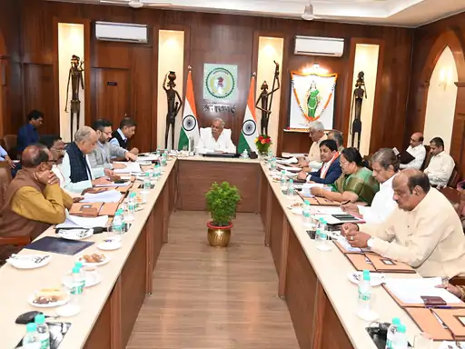 आरक्षण विधेयक के समर्थन में राज्यपाल:भाजपा नेता उठा रहे सवाल... October 6, 2026