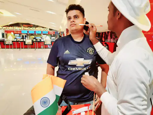 रायपुर में मैच देखने की जबरदस्त तैयारी; बैंड-बाजे और फ्री टैटू बनवाने की भी व्यवस्था 79 रायपुर में मैच देखने की जबरदस्त तैयारी; बैंड-बाजे और फ्री टैटू बनवाने की भी व्यवस्था October 6, 2026