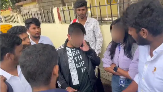 बेंगलुरु में कॉलेज फेस्ट में 'पाकिस्तान जिंदाबाद' के नारे लगाने पर 2 छात्रों के खिलाफ मामला दर्ज... October 6, 2026