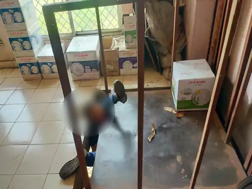 लिफ्ट में फंसा पैर..नीचे खींचता चला गया युवक, मौत:चढ़ते वक्त खाली जगह पर चला गया पांव, हादसे में चली गई जान... 64 लिफ्ट में फंसा पैर..नीचे खींचता चला गया युवक, मौत:चढ़ते वक्त खाली जगह पर चला गया पांव, हादसे में चली गई जान... October 6, 2026