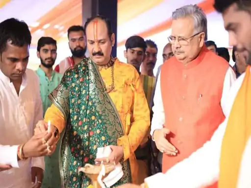 चाय बेचते थे मशहूर कथा वाचक पंडित प्रदीप मिश्रा: पिता लगाते थे चने का ठेला, भरपेट खाना भी नहीं मिलता था फिर शिव ने संवारा जीवन... October 6, 2026