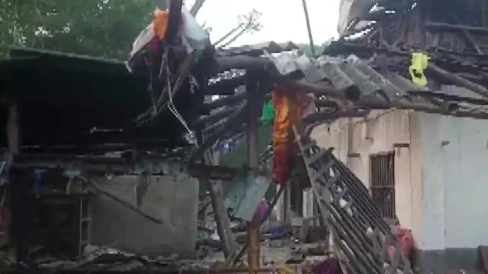 पश्चिम बंगाल में टीएमसी बूथ अध्यक्ष के आवास पर विस्फोट... October 6, 2026