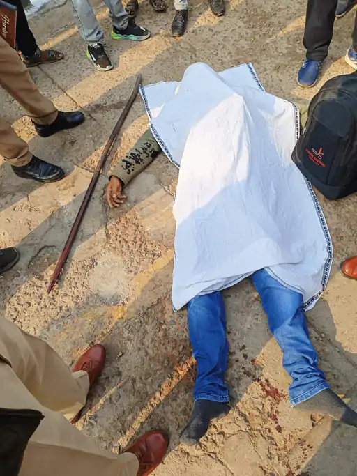 पटरी से उछला सब्बल खिड़की तोड़कर गर्दन में घुसा,110 किमी/घंटे की रफ्तार से दौड़ रही थी ट्रेन... October 6, 2026