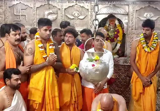 ऋषभ के लिए प्रार्थना करने महाकाल पहुंचे सूर्या-कुलदीप और सुंदर.. October 6, 2026