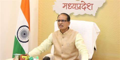 शिवराज बोले- MP के सरकारी स्कूलों में पढ़ाएंगे गीता-रामायण.. October 6, 2026