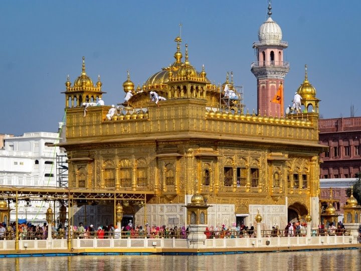 स्वर्ण मंदिर के वायरल वीडियो पर BJP की कड़ी प्रतिक्रिया, SGPC ने कहा- 'सिखों की देशभक्ति पर शक न करें' October 6, 2026
