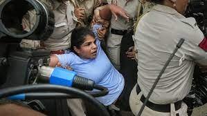 संगीता-विनेश को पुलिस ने घसीटते हुए बस में भरा October 6, 2026