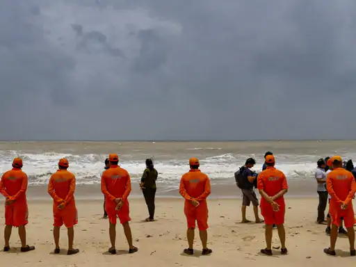 बिपरजॉय कल गुजरात तट से टकराएगा,गुजरात-मुंबई में भारी बारिश.. October 6, 2026