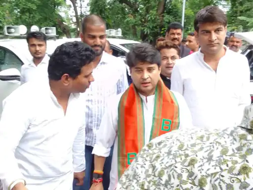 अमित शाह आज आएंगे भोपाल,MP के प्रभारी भूपेन्द्र और सहप्रभारी वैष्णव के साथ मप्र के नेताओं के साथ करेंगे.. October 6, 2026