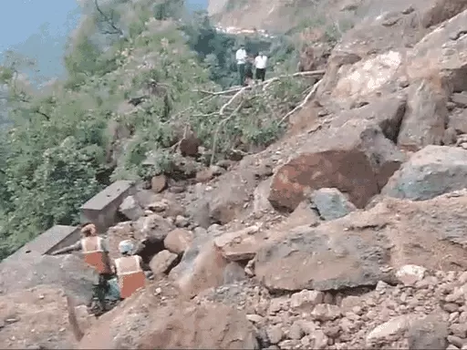 हिमाचल में बारिश-लैंडस्लाइड से 9 हजार घरों में दरारें.. October 6, 2026
