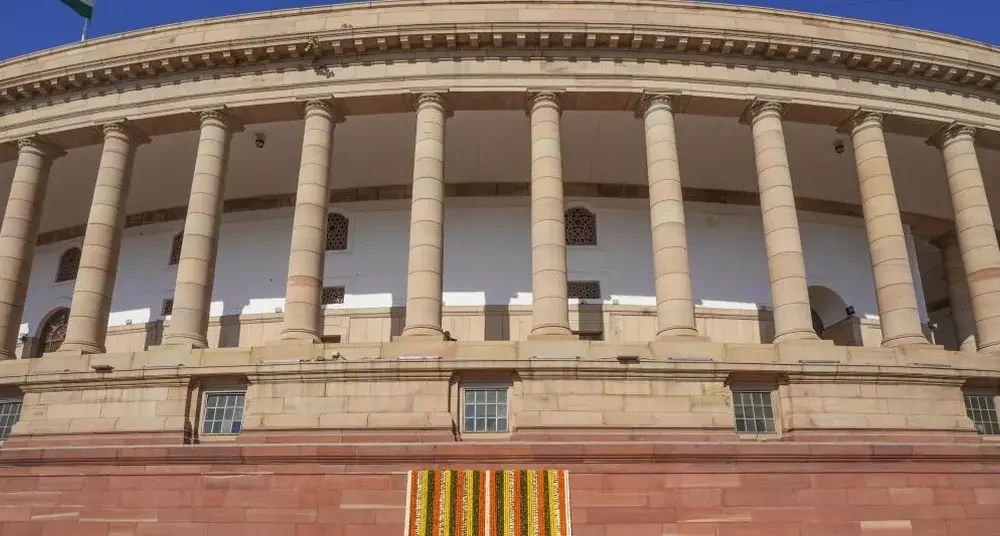 संसद के विशेष सत्र के दौरान सारे बड़े अफसर दिल्ली में रहें मौजूद', केंद्र सरकार का आदेश October 6, 2026