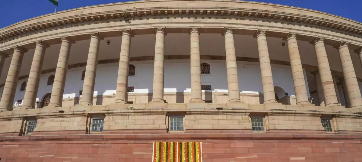 संसद के विशेष सत्र के दौरान सारे बड़े अफसर दिल्ली में रहें मौजूद', केंद्र सरकार का आदेश October 16, 2026
