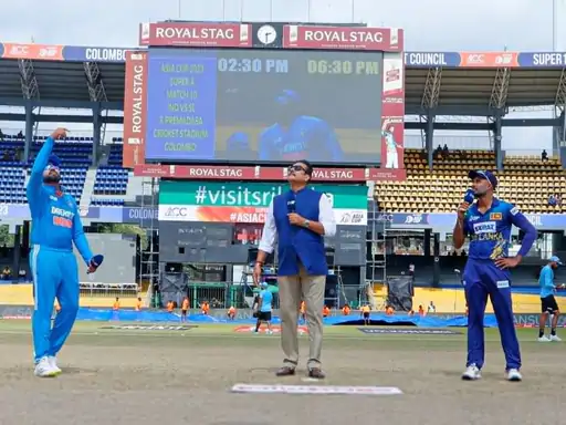 एशिया कप में भारत-श्रीलंका मैच,रोहित शर्मा ने चौके से खोला टीम का खाता, पहले ओवर में 7 रन बने.. October 6, 2026