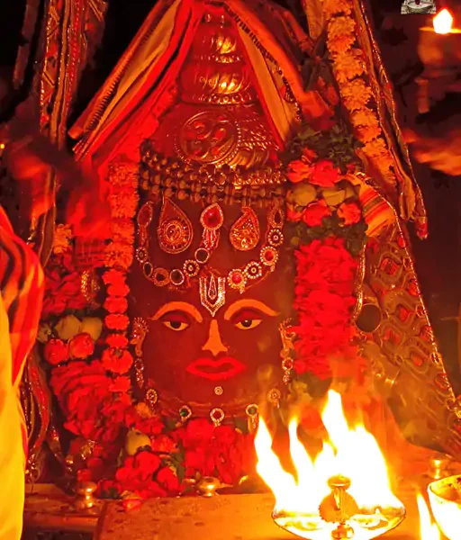 भगवान महाकाल को मोर पंख और आभूषण अर्पित कर श्री कृष्ण के स्वरूप में श्रृंगार.. October 6, 2026
