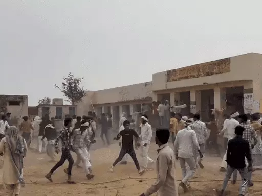 राजस्थान में वोटिंग के दौरान बवाल,भरतपुर में समर्थक भिड़े, बूथ कैप्चर किया, जान बचाकर भागी पोलिंग पार्टी, धौलपुर में भी फायरिंग October 6, 2026