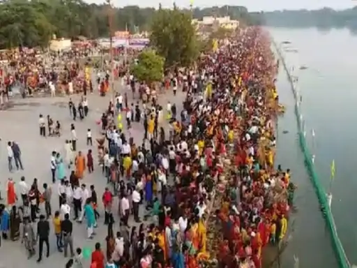 बिलासपुर में छठ पर्व पर अरपा नदी का ड्रोन, उगते सूर्य को दिया अर्घ्य, महिलाओं ने रखा 36 घंटे व्रत, घाट पर उमड़ा जनसैलाब October 6, 2026