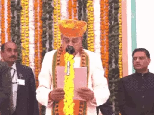 राजस्थान में 22 मंत्रियों ने ली शपथ,देश में पहली बार चलते चुनाव में प्रत्याशी को मंत्री बनाया गया.. October 7, 2026