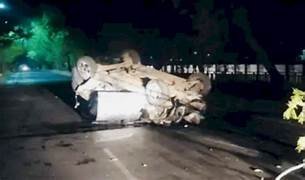 तेज रफ्तार कार पलटी, दो की मौत,भोपाल में ब्रेकर पर हुआ हादसा,दो लोग गंभीर घायल October 6, 2026