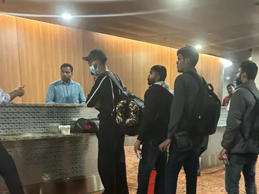 फ्रांस में रोका गया भारतीयों का विमान मुंबई पहुंचा,276 यात्री सवार थे, फ्रांस ने कहा- मानव तस्करी नहीं हो रही थी.. October 7, 2026