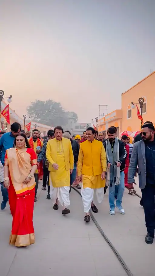 रामानंद सागर की 'रामायण' की स्टारकास्ट अयोध्या पहुंची,अरुण गोविल, दीपिका चिखलिया और सुनील लहरी ने प्रसाद ग्रहण किया.. October 7, 2026