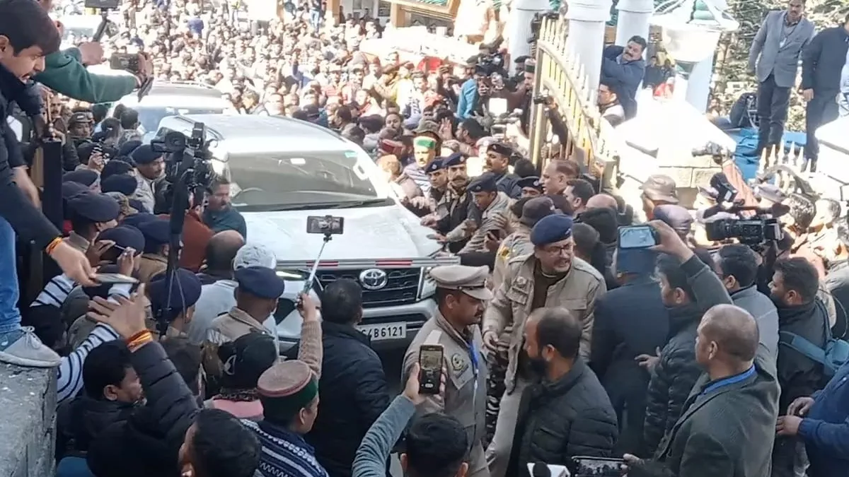 कांग्रेस के छह दलबदलू विधायकों की जाएगी सदस्यता? विधानसभा स्पीकर आज सुना सकते हैं बड़ा फैसला.. 40 कांग्रेस के छह दलबदलू विधायकों की जाएगी सदस्यता? विधानसभा स्पीकर आज सुना सकते हैं बड़ा फैसला.. October 28, 2026