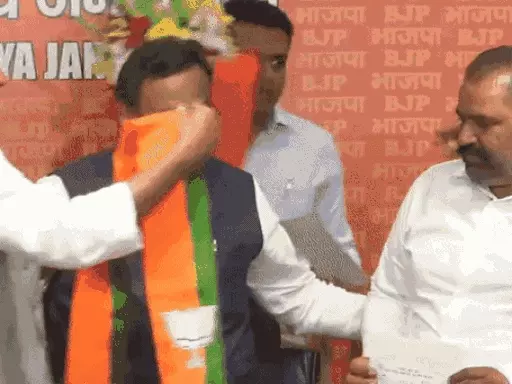 AAP सांसद रिंकू ने भाजपा जॉइन की,पार्टी के एकमात्र लोकसभा सदस्य थे, जालंधर से टिकट तय; पंजाब के विधायक ने भी पार्टी छोड़ी.. October 7, 2026