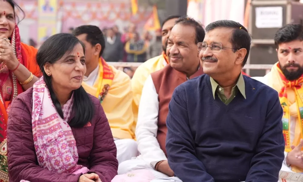 गिरफ्तारी के बाद CM केजरीवाल की पत्नी सुनीता केजरीवाल हुईं भावुक, दिल्लीवासियों से कही ये बातें.. October 7, 2026