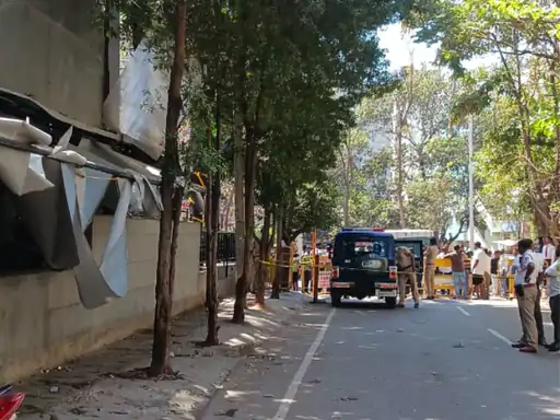 बेंगलुरु के मशहूर रामेश्वरम कैफे में धमाका, 4 लोग घायल,पुलिस और फायर ब्रिगेड की टीम पहुंची, विस्फोट की वजह साफ नहीं.. October 7, 2026