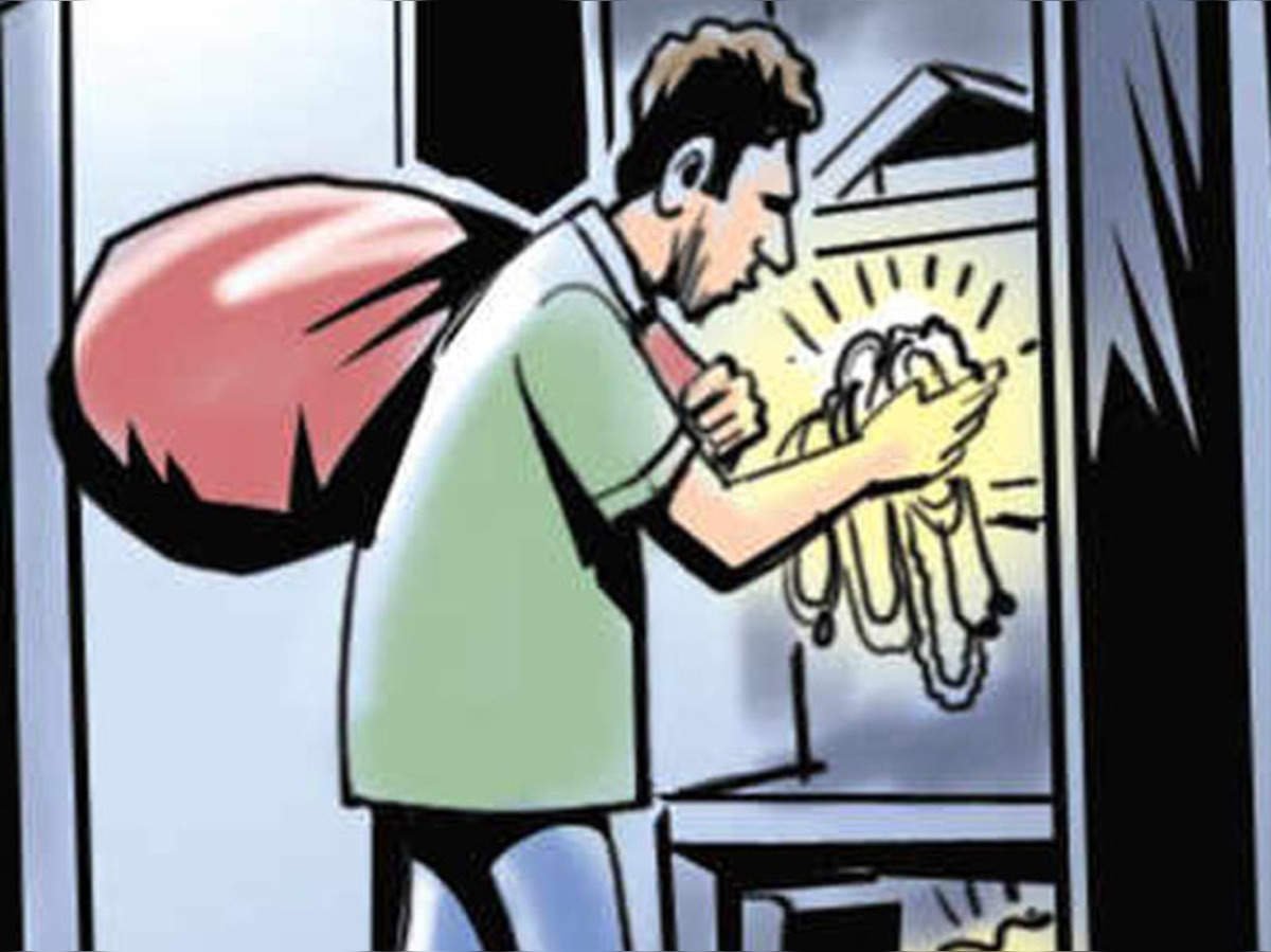 जिस बच्चे को पढ़ाने के लिए घर लाए, उसी ने करवा दी लाखों की डकैती October 7, 2026