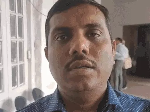 स्कूलों की मोनोपाॅली पर भोपाल कलेक्टर जारी करेंगे आदेश,हर साल यूनिफॉर्म-बुक्स नहीं बदल सकेंगे, किताबें खरीदने शहर की दुकानों पर लगी लाइन October 7, 2026