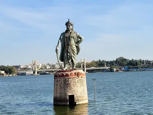 भोपाल में 28 साल पहले 44.4 डिग्री पहुंच चुका टेम्प्रेचर,अबकी बार भी भीषण गर्मी का अनुमान; 43° पार पहुंचेगा पारा.. October 7, 2026