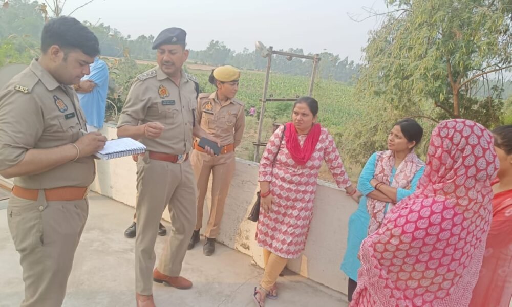 सीतापुर में सिरफिरे युवक ने 5 लोगों की हत्या के बाद की खुदकुशी,मां को मारी गोली, पत्नी पर हथौड़े से वार; 3 बच्चों को छत से फेंका October 7, 2026