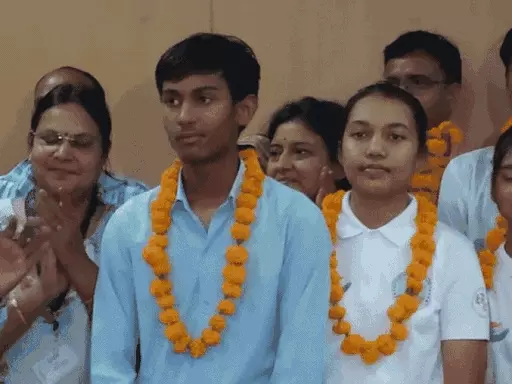 5वीं और 8वीं का रिजल्ट जारी,वेबसाइट क्रैश हुई, 6 बजे बाद परिणाम देख पाएंगे छात्र October 20, 2026