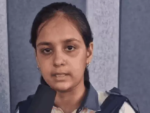 '10वीं की पढ़ाई शुरू होते ही बीमार हो गई थी',कहा- स्कूल नहीं जा पाई, डर लगा रहता था, अब 98.5% नंबर हासिल किए October 7, 2026