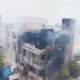 जयपुर के तीन मंजिला घर में लगी भीषण आग,गोदाम बना रखा था, तीन घंटे से काबू करने की कोशिश जारी.. October 18, 2026
