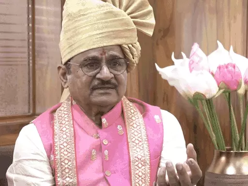 भोपाल पहुंचे 'पंचायत' के 'प्रधान जी',रघुवीर यादव बोले-मुझे उठापटक पसंद नहीं, इसलिए राजनीति से कतराता हूं October 19, 2026