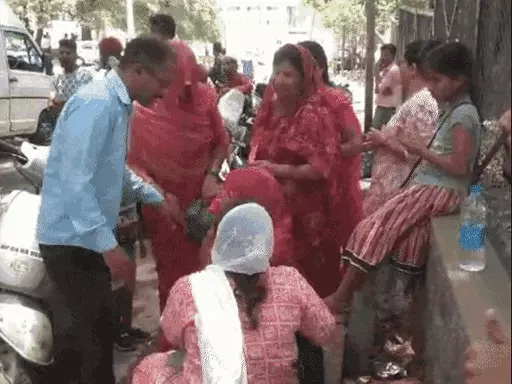 भोपाल में बड़े तालाब में कूदा सॉफ्टवेयर इंजीनियर, मौत,मॉर्निंग वॉक का कहकर निकला; परिजन बोले-होम लोन नहीं चुकाने पर टेंशन में था 40 भोपाल में बड़े तालाब में कूदा सॉफ्टवेयर इंजीनियर, मौत,मॉर्निंग वॉक का कहकर निकला; परिजन बोले-होम लोन नहीं चुकाने पर टेंशन में था October 18, 2026