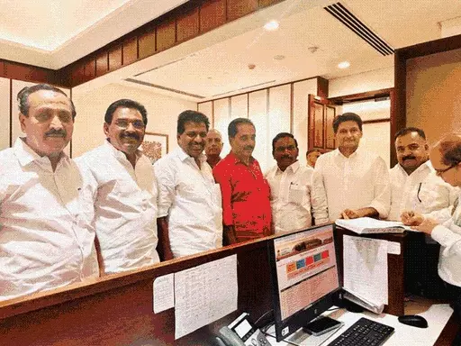 लोकसभा स्पीकर पर सहमति नहीं, कल चुनाव होगा,बिरला के खिलाफ कांग्रेस ने के. सुरेश को उतारा,TMC ने कहा- कांग्रेस का फैसला एकतरफा October 19, 2026