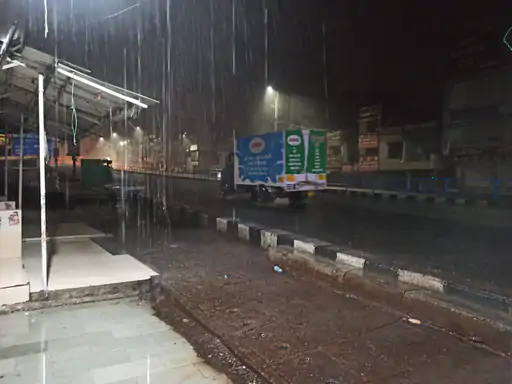 भोपाल में रातभर बारिश, बैरागढ़ में 4.8 इंच पानी गिरा,सिटी में 1.6 इंच बारिश हुई, 200 इलाकों में बिजली गुल October 19, 2026