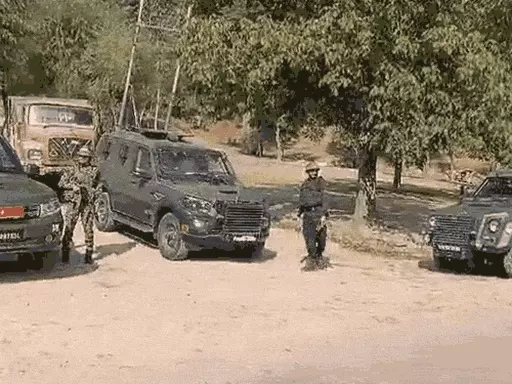 जम्मू-कश्मीर के कुपवाड़ा में आतंकी हमला, 1 जवान शहीद,मेजर समेत 4 जवान घायल; एक आतंकी मारा गया, पाकिस्तानी BAT पर हमले का शक October 19, 2026
