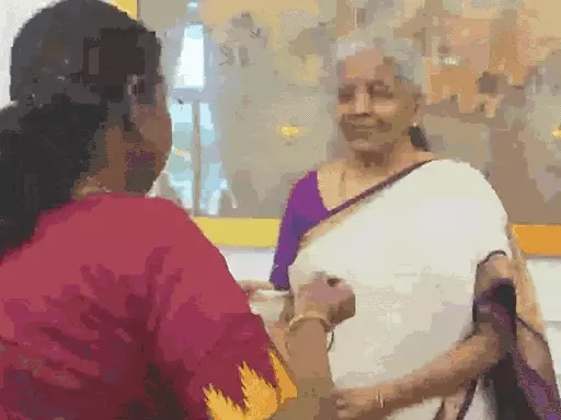 सीतारमण का लगातार सातवां बजट थोड़ी देर में,कैबिनेट ने बजट को मंजूरी दी, 8-10 लाख कमाई वालों को टैक्स छूट की उम्मीद October 19, 2026