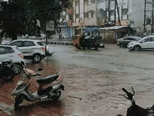भोपाल के कई इलाकों में बारिश,बड़ा तालाब में 1660.70 फीट पहुंचा लेवल; कोलार डैम में डेढ़, केरवा में ढाई फीट पानी बढ़ा October 19, 2026