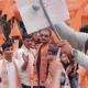 राहुल का अहमदाबाद दौरा, हिंदू संगठनों ने पुतले जलाए,राहुल के संसद में दिए गए बयान का विरोध कर रहे, पुलिस ने हिरासत में लिया 53 राहुल का अहमदाबाद दौरा, हिंदू संगठनों ने पुतले जलाए,राहुल के संसद में दिए गए बयान का विरोध कर रहे, पुलिस ने हिरासत में लिया October 18, 2026