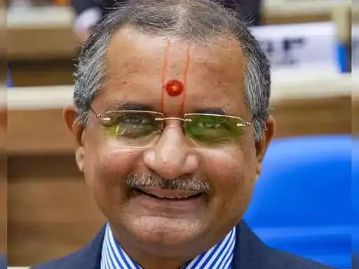 UPSC चेयरमैन ने इस्तीफा दिया,पिछले साल अध्यक्ष बने थे, 5 साल का कार्यकाल बाकी था, बोले- इसका पूजा खेडकर विवाद से संबंध नहीं October 19, 2026