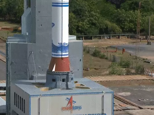 ISRO की EOS-08 सैटेलाइट लॉन्चिंग सफल,सबसे छोटे रॉकेट SSLV से भेजा गया; एक साल का यह मिशन आपदा का अलर्ट देगा October 19, 2026