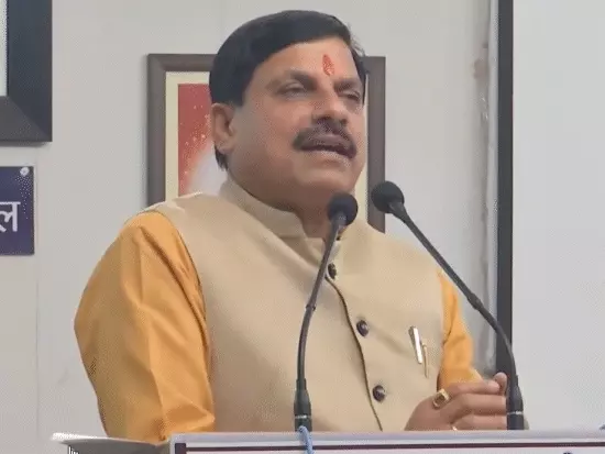 CM बोले-ज्यादा दिनों तक भारत अलग-अलग नहीं दिखेगा,बांग्लादेश संकट के बीच कहा- दायित्व के कारण बोलने में कठिनाई, भारत एक ही दिखेगा October 19, 2026