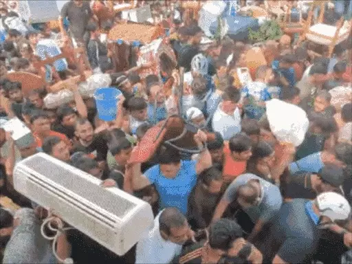 शेख हसीना का प्लेन हिंडन से रवाना, लोकेशन पता नहीं,लंदन या फिनलैंड जाने की अटकलें; नोबेल विजेता यूनुस बांग्लादेश के नए PM बन सकते हैं October 19, 2026