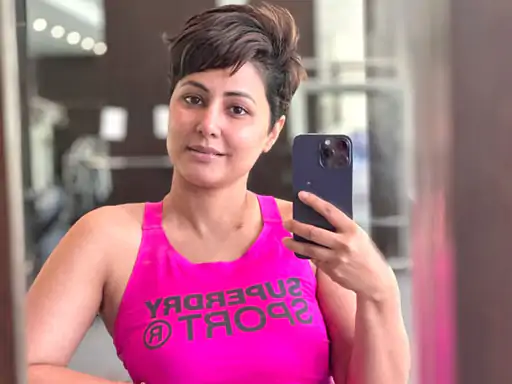 कीमोथेरेपी से हिना खान के पैर सुन्न पड़े,बोलीं- वर्कआउट के दौरान बैलेंस खो देती हूं, गिर जाती हूं; ब्रेस्ट कैंसर की थर्ड स्टेज पर हैं एक्ट्रेस October 19, 2026